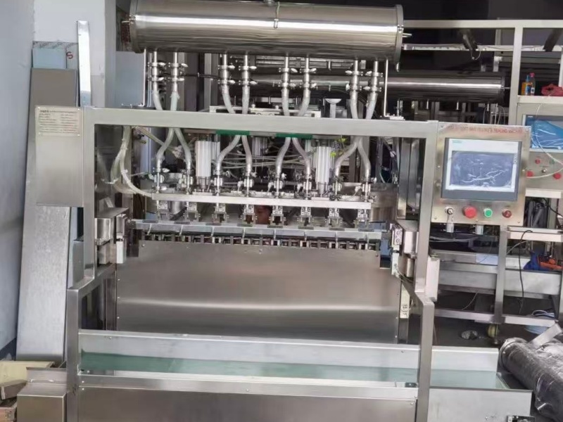 IV Soft Bag Filling Machine (4)
