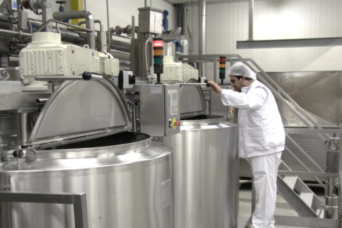 Custom Pharmaceutical Mixing Tanks